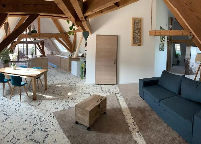 Nid De Cigogne * イラウーゼルヌ