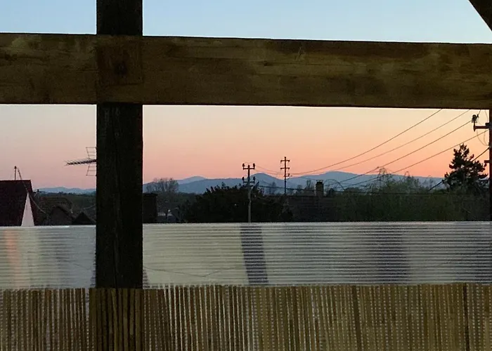 アパート Nid De Cigogne イラウーゼルヌ